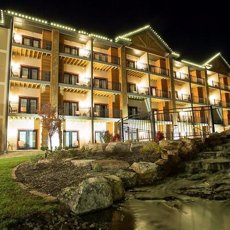 The Lodge At Old Kinderhook Camdenton Exteriör bild